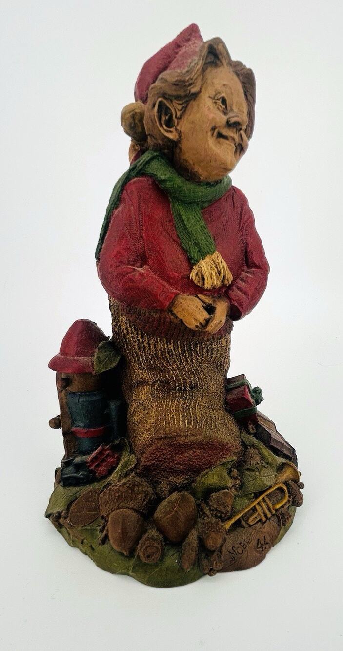 Tom Clark Noel #46 Christmas Figurine 1984 Cairn Studio Retired Signed